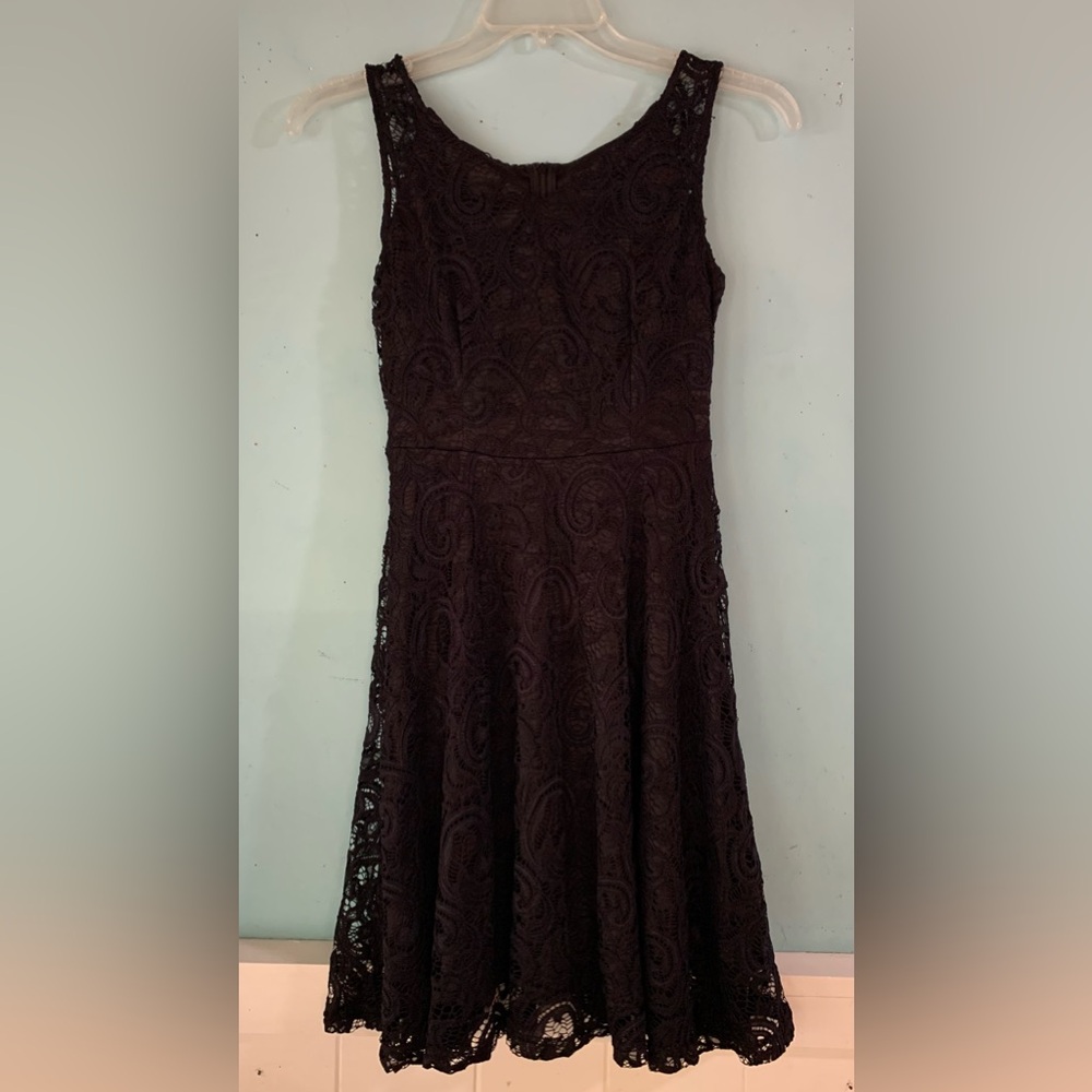 NWT Black lace ladies sleeveless dress Dressy Star brand XS